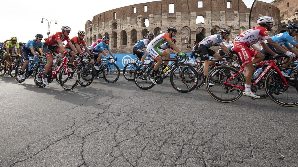 Giro d’Italia: a Roma l’ultima tappa tra festeggiamenti e polemiche