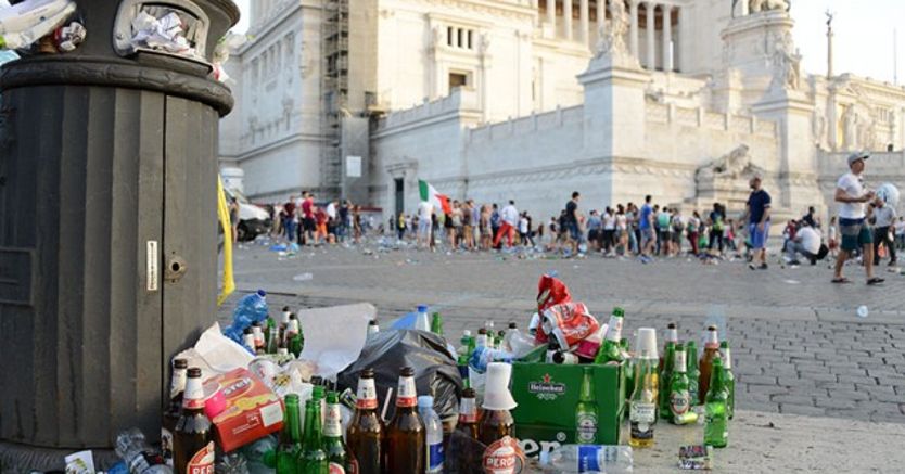 Emergenza rifiuti a Roma: l’ordine dei medici e i cittadini si fanno sentire
