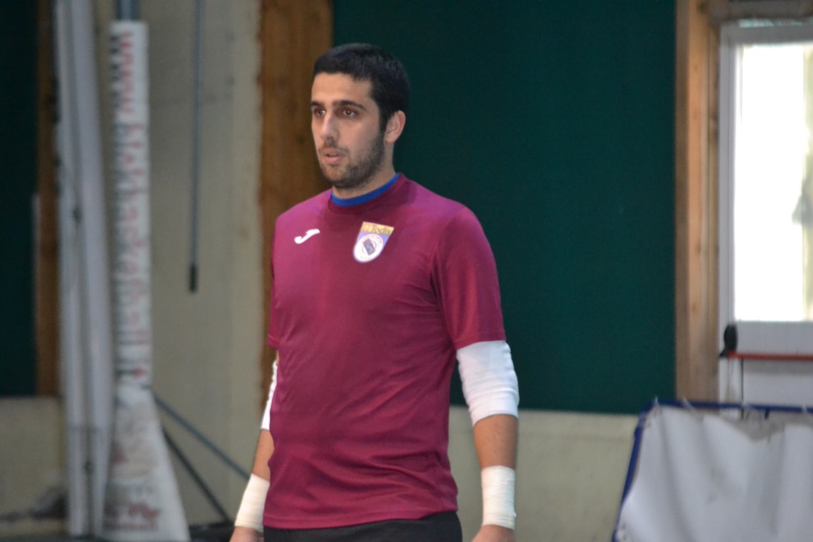 Todis Lido di Ostia Futsal, goleada e primo posto. Mazzuca: «Ma è una serie B complicata»