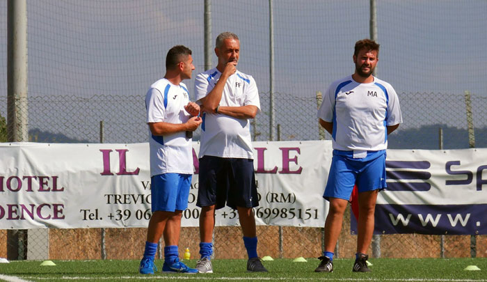 Monterosi alla prima spedizione sarda. Ferazzoli chiama i tre punti: “Sarà una squadra con fame e cattiveria”. Torna Alvarez