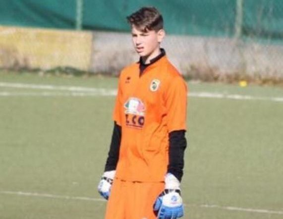 Viterbese U15 che vittoria! 3-1 al Bisceglie e primo posto nel girone. “Saracinesca” Proietti