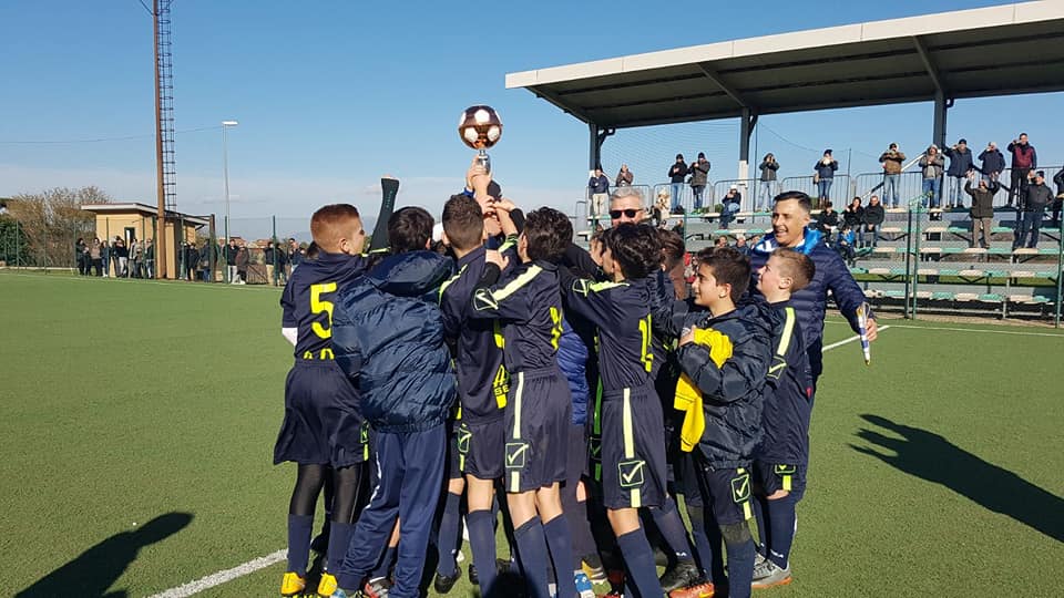 Ssd Colonna (calcio), che successo per il “memorial Tozzi”. Di Girolamo: «Siamo contenti»