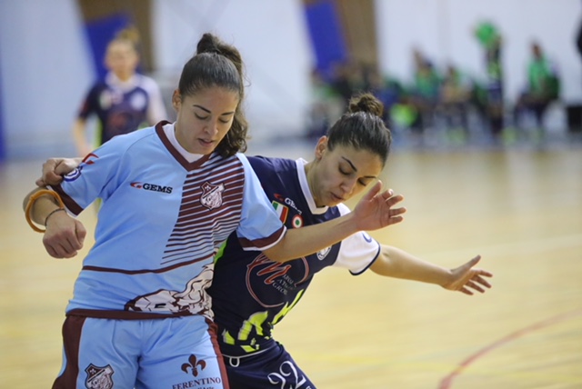 FOTO GALLERY Serie A calcio a 5 femminile Olimpus Roma – Bellator Ferentum 5-0 (di GIADA GIACOMINI)