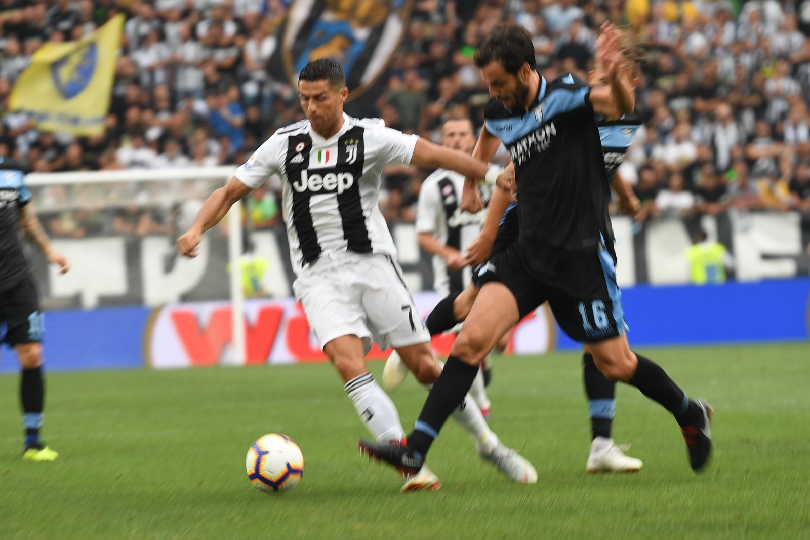 LA CRONACA | Juventus-Lazio 2-0: Pjanic e Mandzukic colpiscono, ma i biancazzurri non demeritano