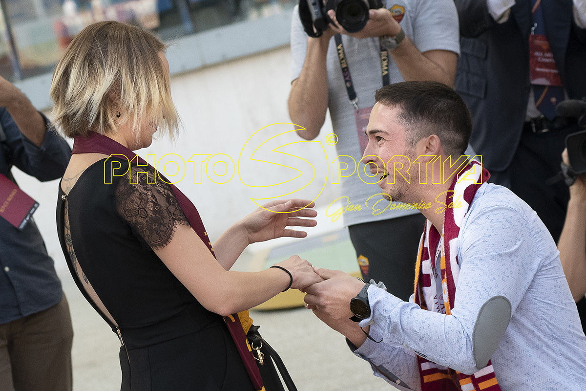 Proposta di matrimonio allo Stadio Olimpico prima di Roma – Spal