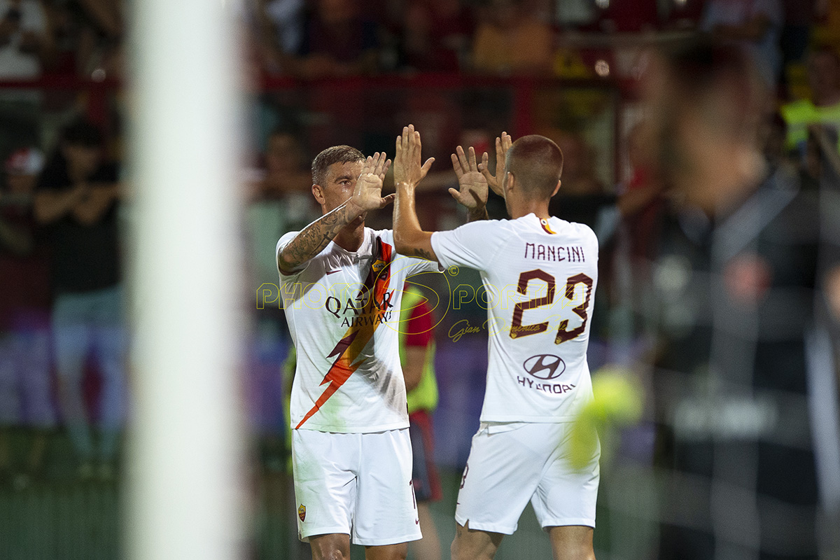 Fotogallery Perugia – Roma 1-3, all’interno sequenza dei due gol del nuovo arrivato Gianluca Mancini