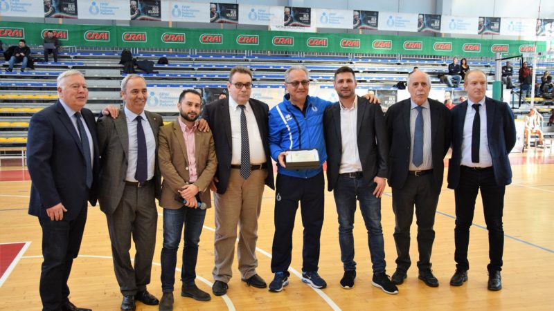 Volley | 500 allenatori del centro Italia a lezione da Julio Velasco: la grande festa a Monterotondo