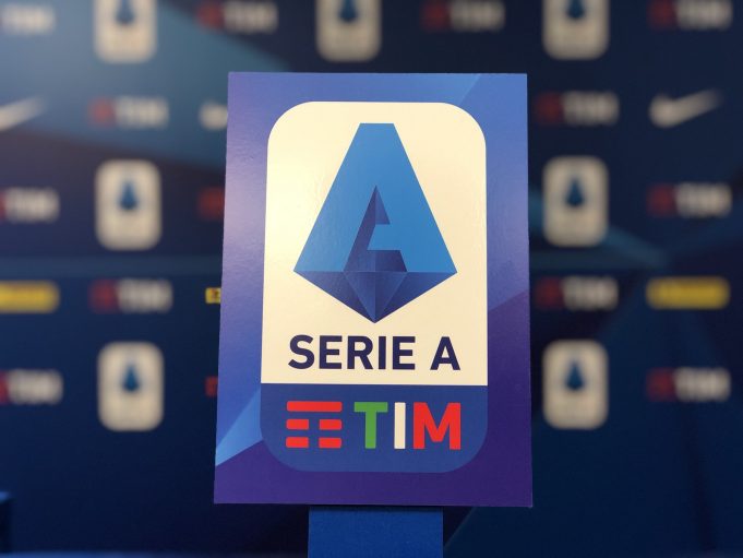 La Lega Serie A in una nota: “Completare il campionato”. Spadafora: “Auspichiamo ripresa a metà aprile”