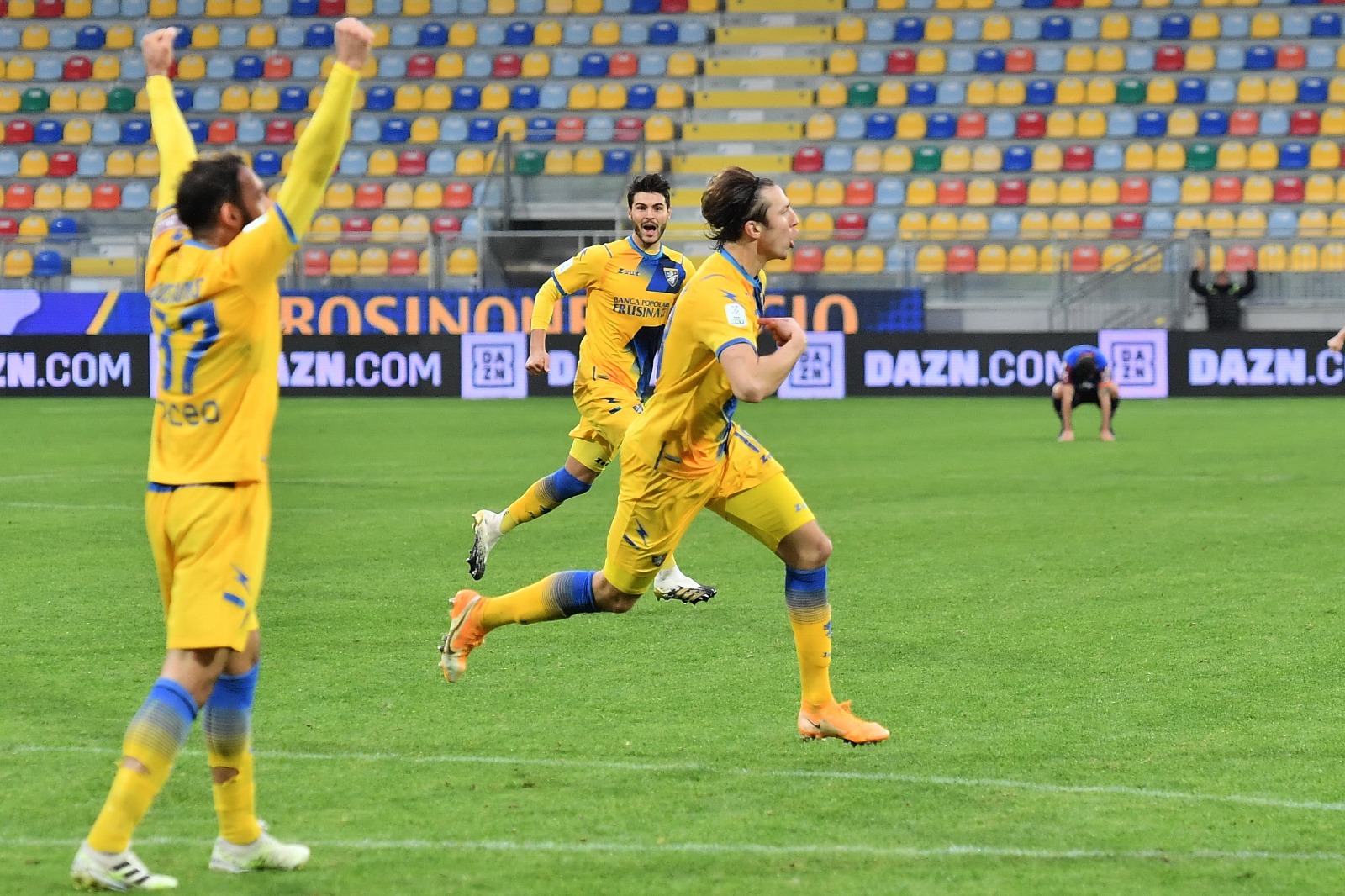 Serie B | Frosinone, rimonta da sogno e 3-2 al Chievo. La FOTOGALLERY di Antonio FRAIOLI