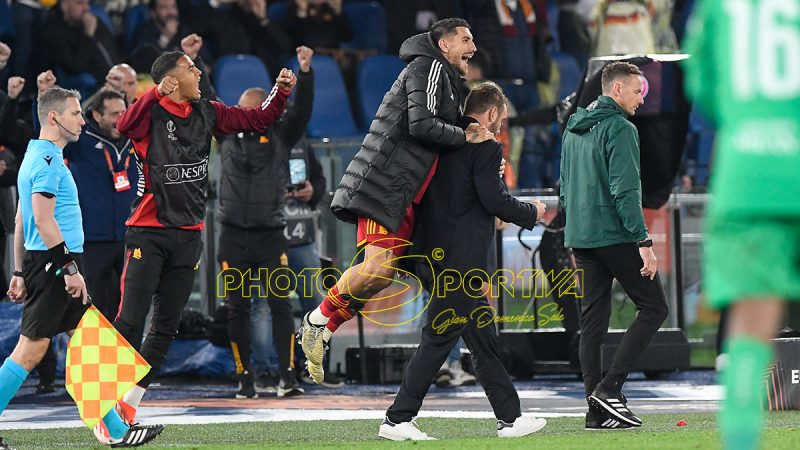 Europa League | Roma in semifinale, battuto il Milan grazie a Mancini e Dybala